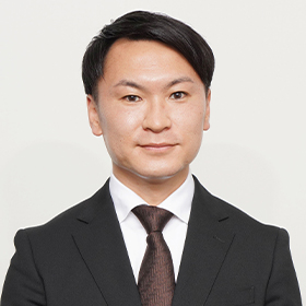 伊藤 順 氏
