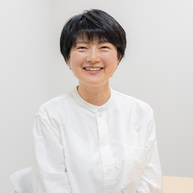 五日市 知香 氏