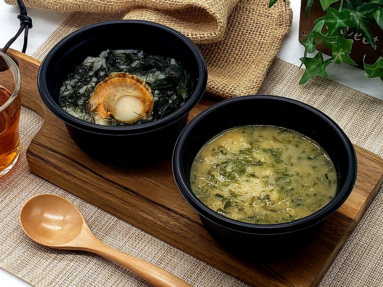 三陸ライススープ（海鮮雑炊・めかぶ雑炊）